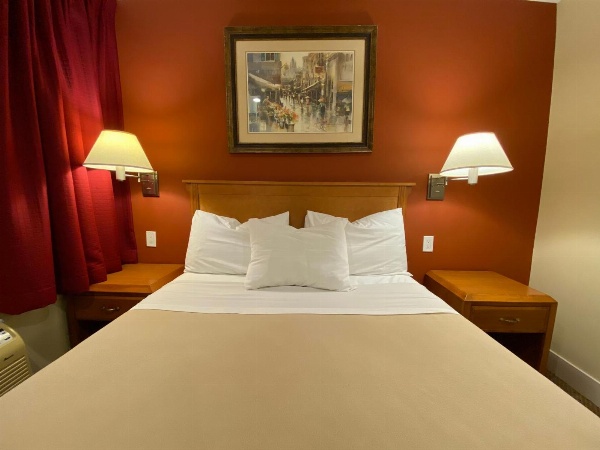 Sahara Courtyard Inn Osoyoos image 33